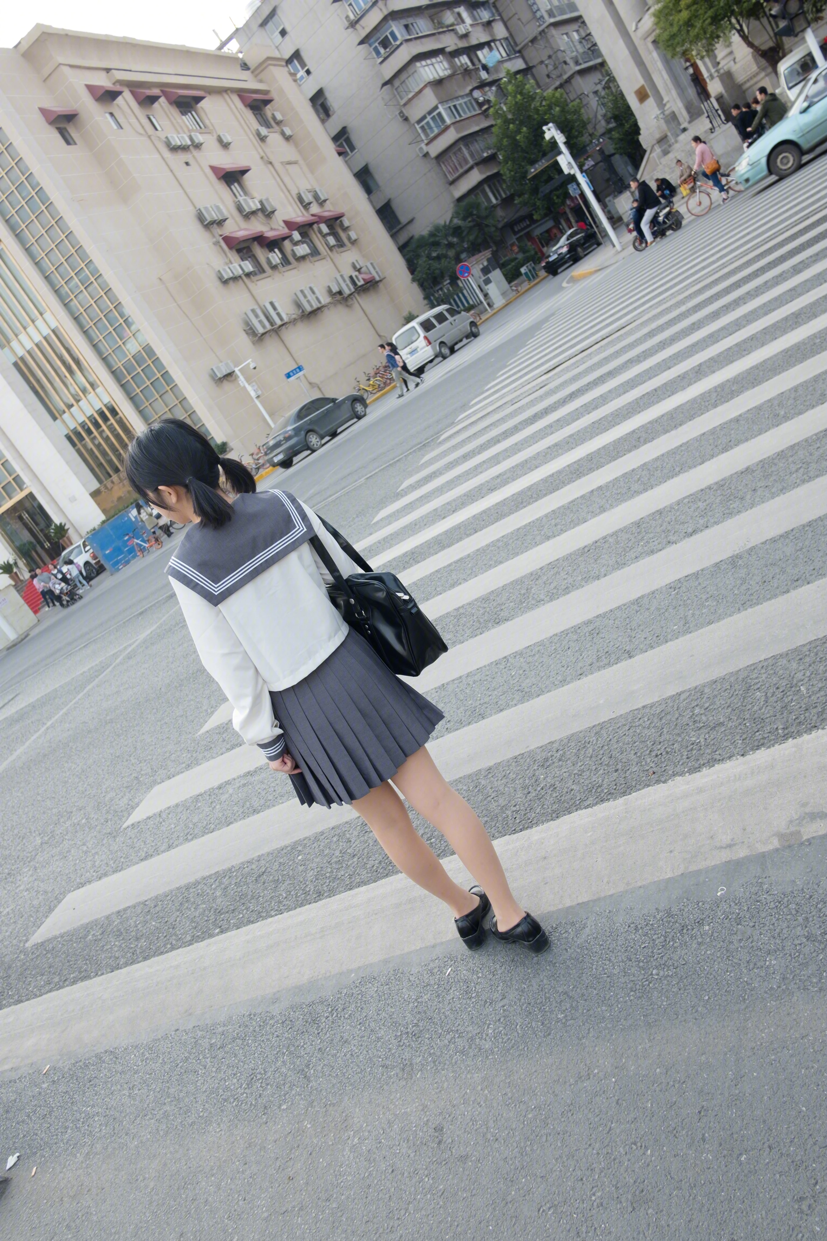 森萝财团 BETA-009 [44P]插图
